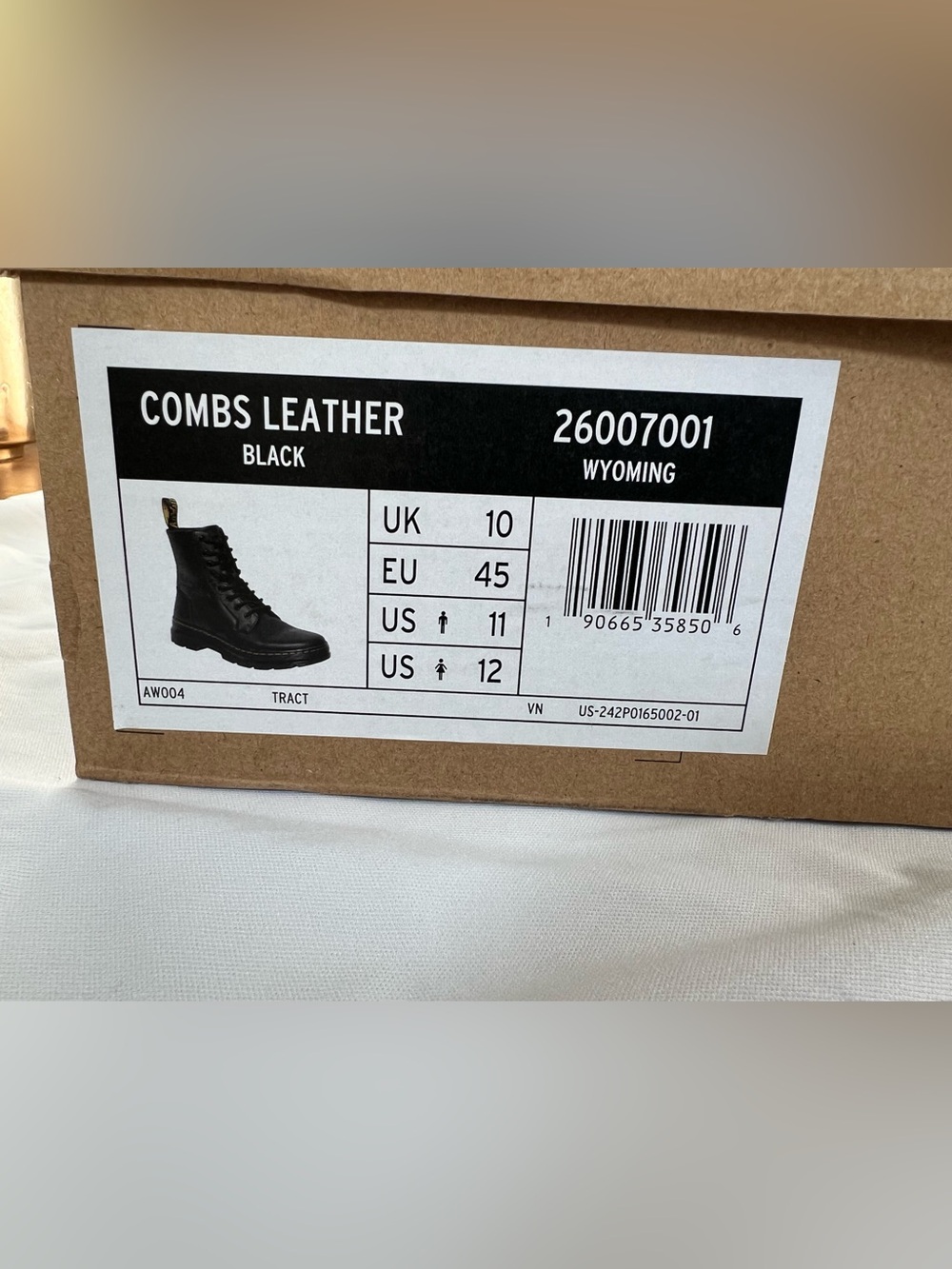 Dr. Martens Men’s Black Wyoming Leather Lace-Up Ankle Boots 11 - Picture 8 of 8